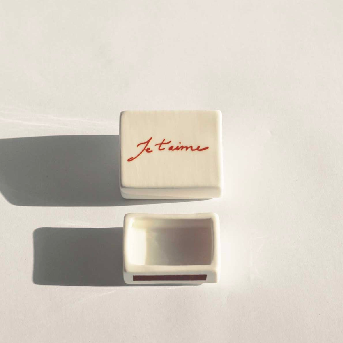 Ceramic Matchbox - Je T&