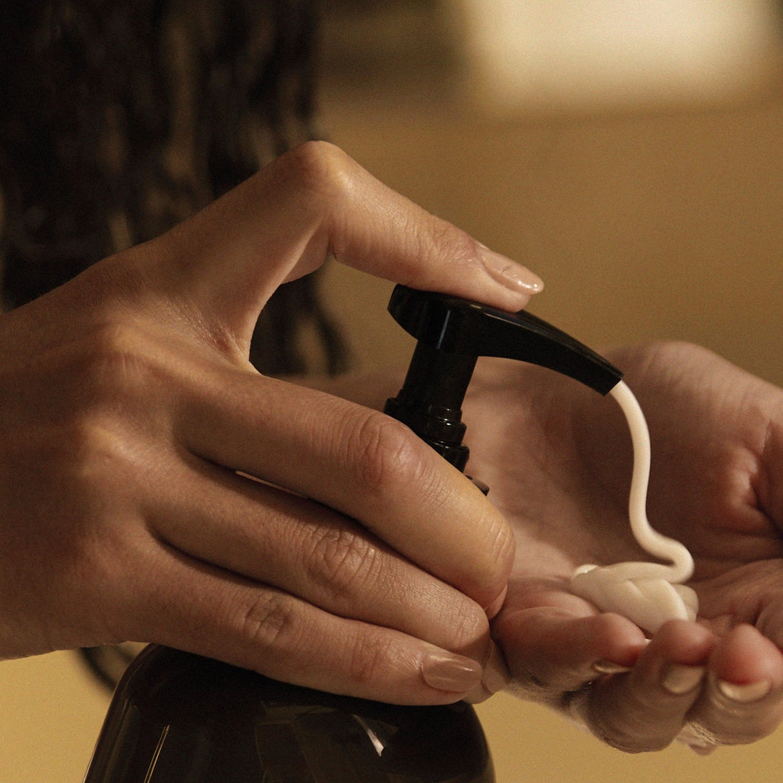 Ashley & Co Tui & Kahili, Sootherup - The Flower Crate