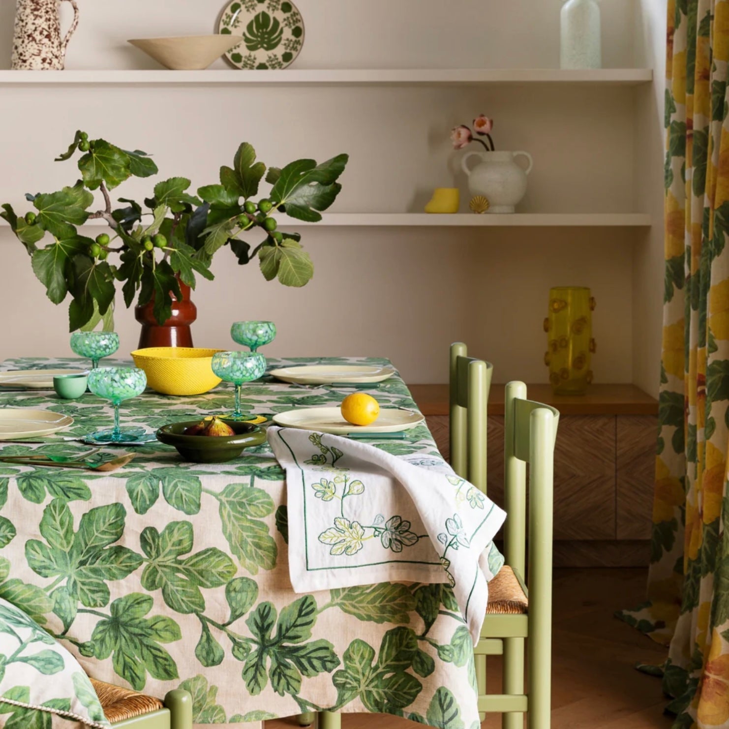 Bonnie & Neil - Fig Green Embroidered Napkin - The Flower Crate