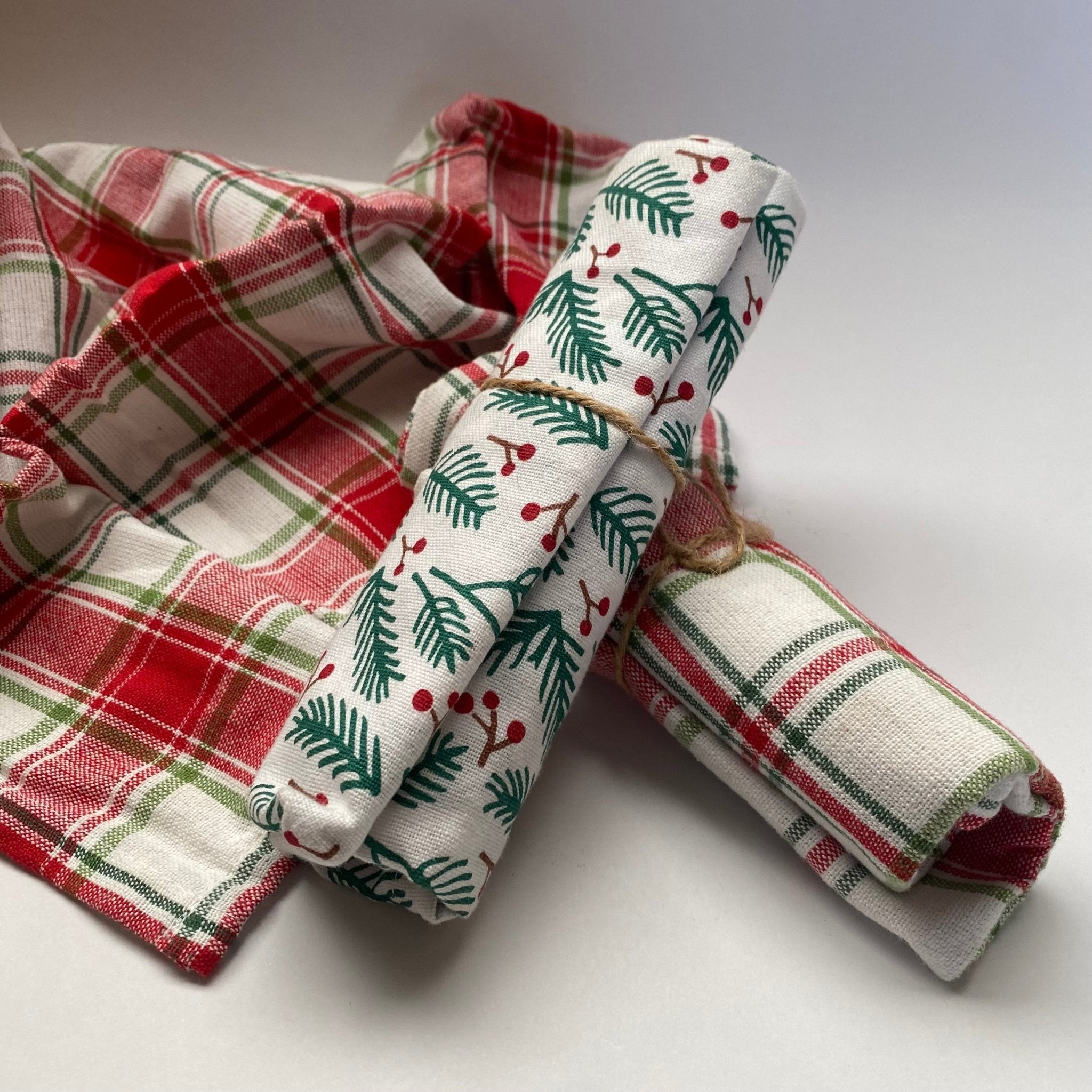 Christmas Dishtowel - The Flower Crate