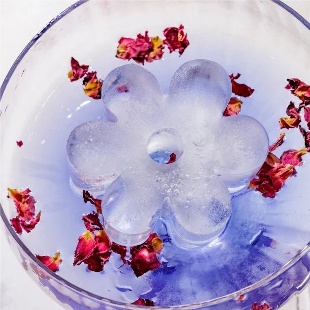 Drinks Plinks Ice Molds - Retro Daisy - The Flower Crate