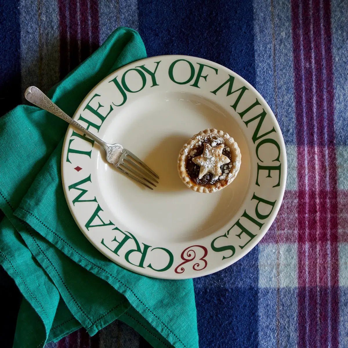 Emma Bridgewater - Christmas Mince Pies 8 ½" Plate - The Flower Crate