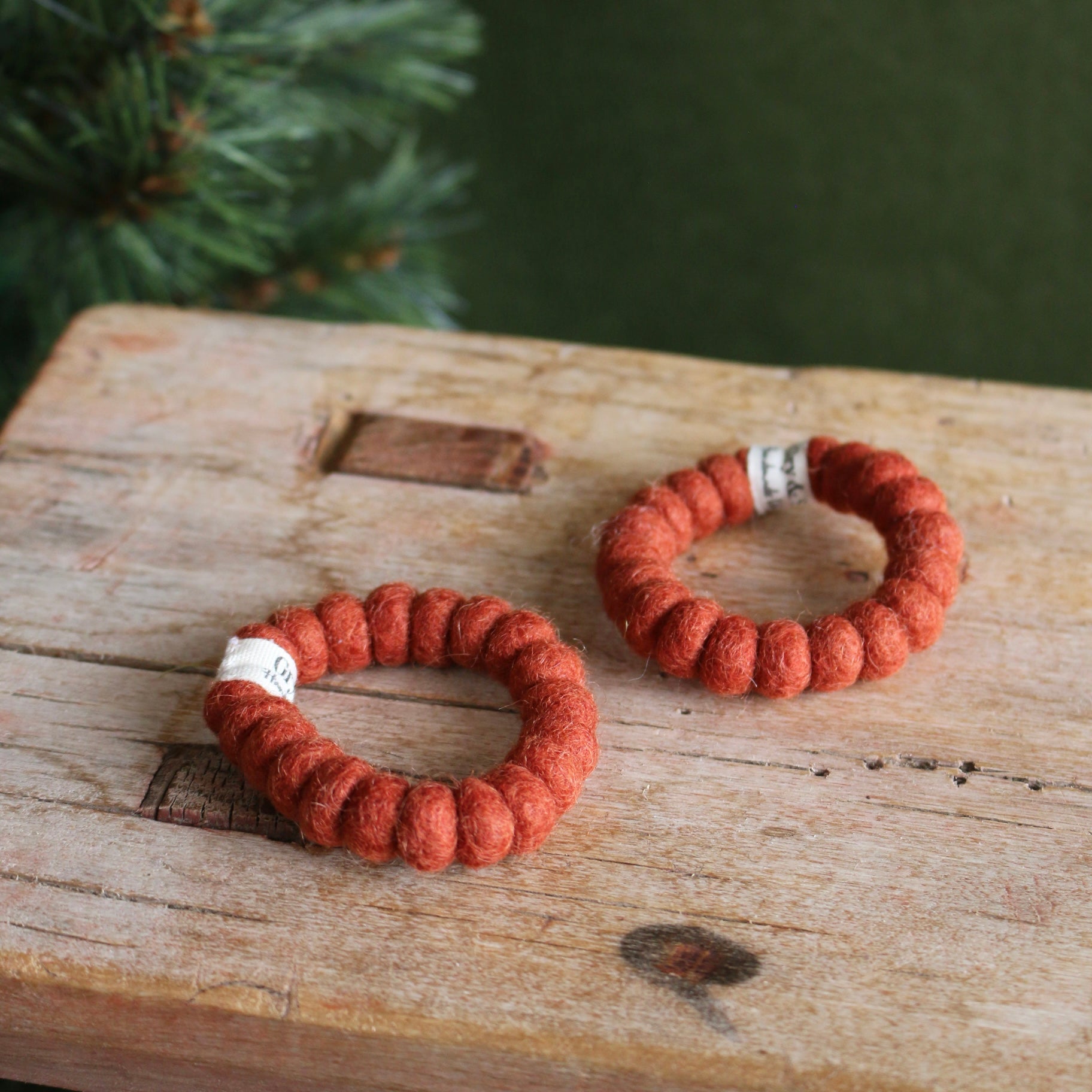 Felt Ball Napkin Rings - The Flower Crate