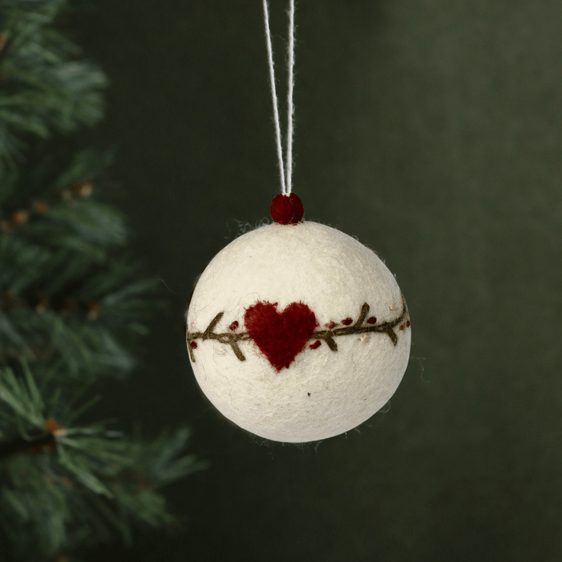 Felted Wool Christmas Bauble with Heart Garland - The Flower Crate