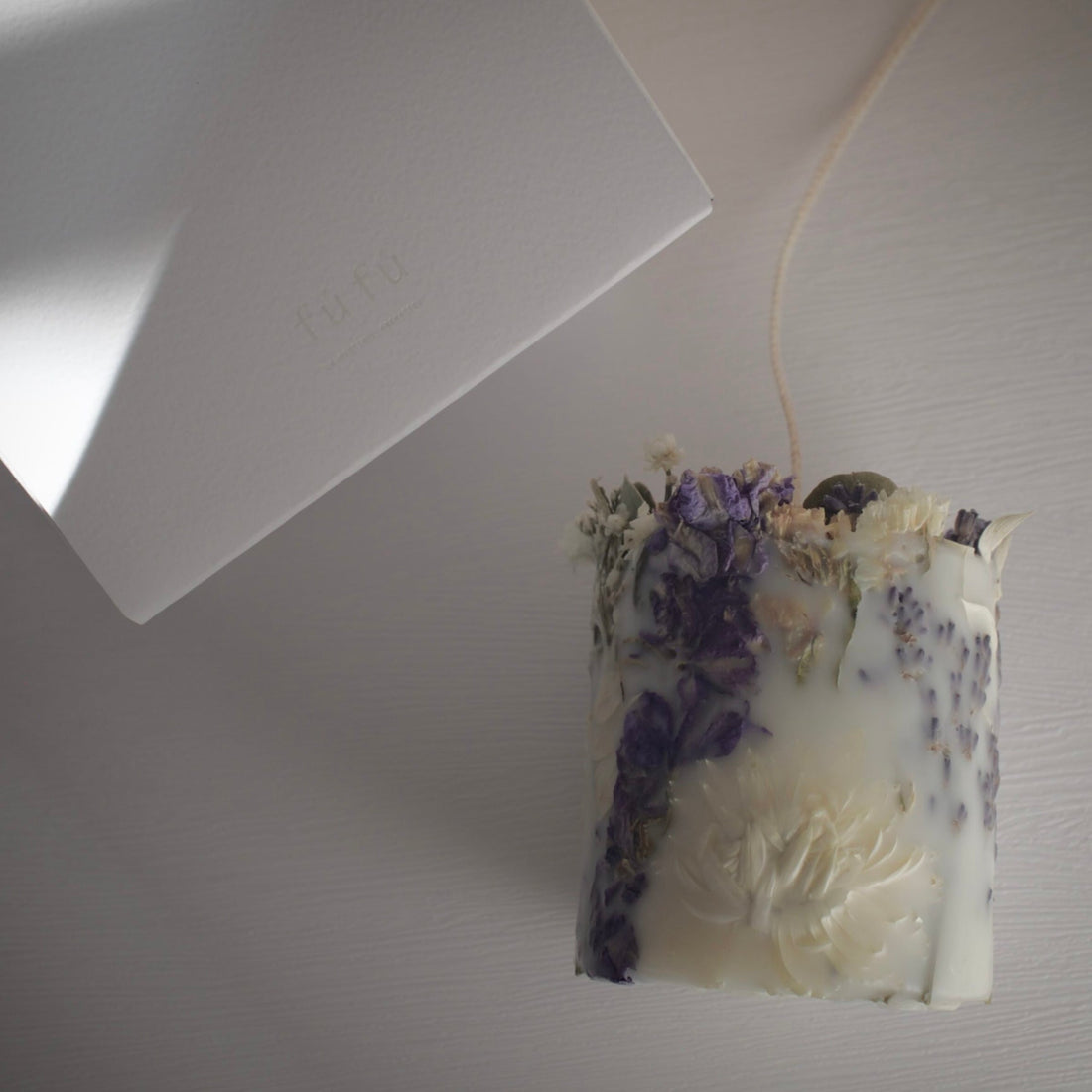 Fú Fú - Field of South Dried Flower Candle - The Flower Crate