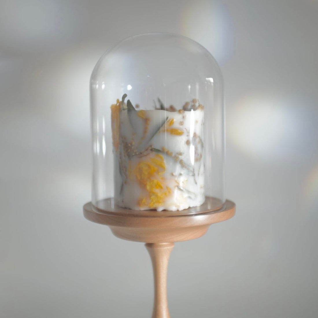 Fú Fú - Sweet Mimosa Dried Flower Candle - The Flower Crate