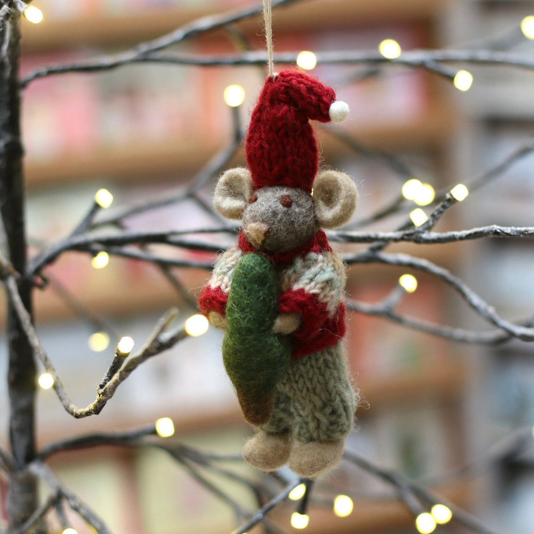 Gry & Sif - Mouse with Tree Hanging Decoration - The Flower Crate