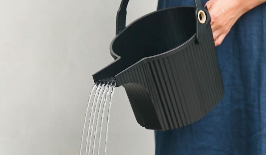 Hachiman - Beetle Watering Can, 5L - The Flower Crate