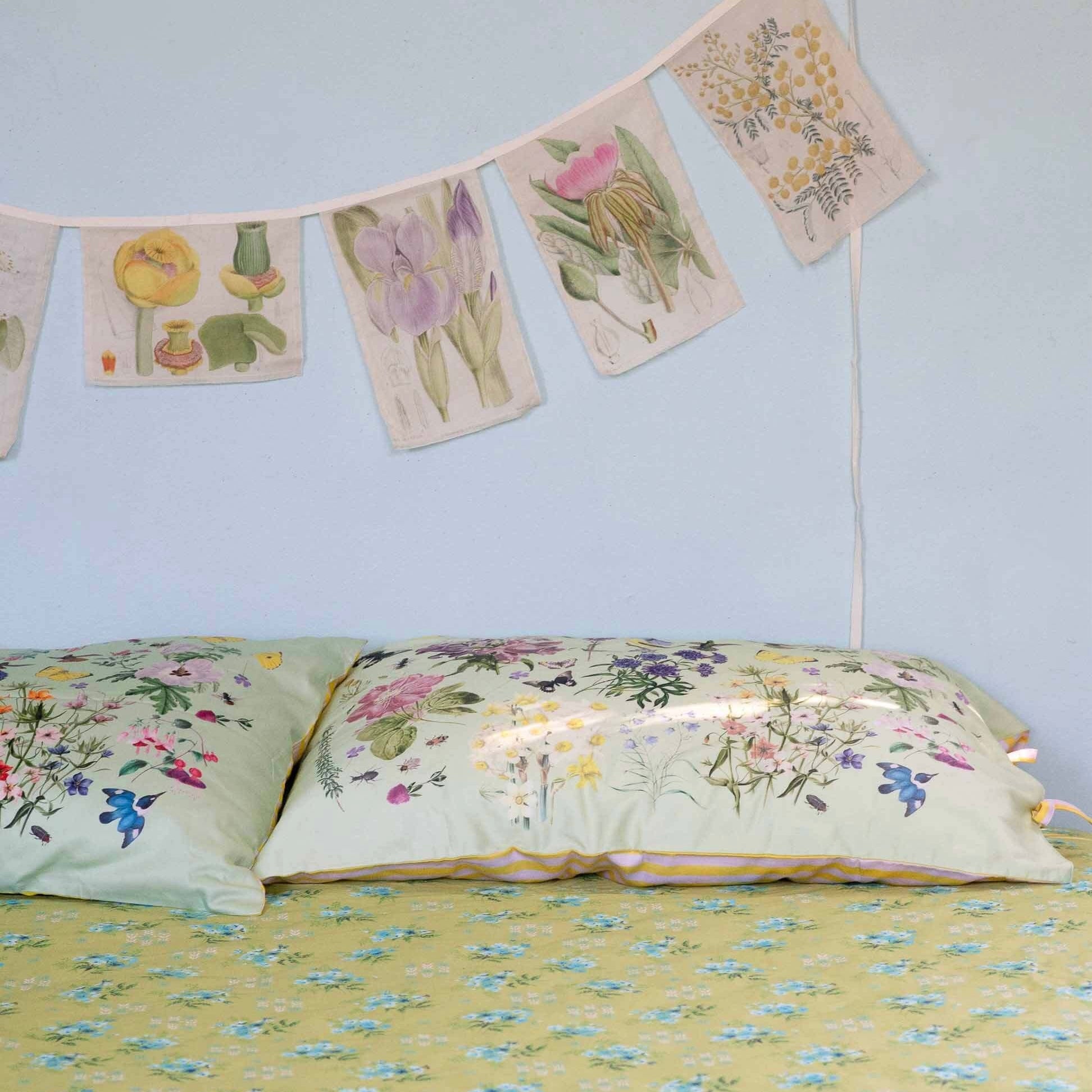 Lazybones - Organic Cotton Pillowcase Set, Busy Garden - The Flower Crate