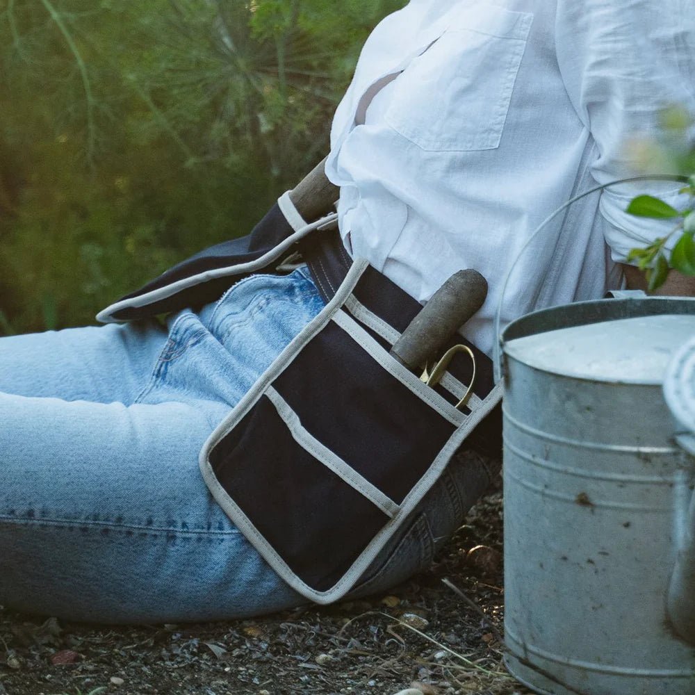 Le Sac - Navy Garden Tool Belt - The Flower Crate