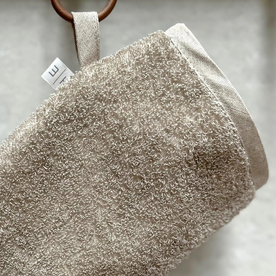 Linen Exfoliating Glove - The Flower Crate