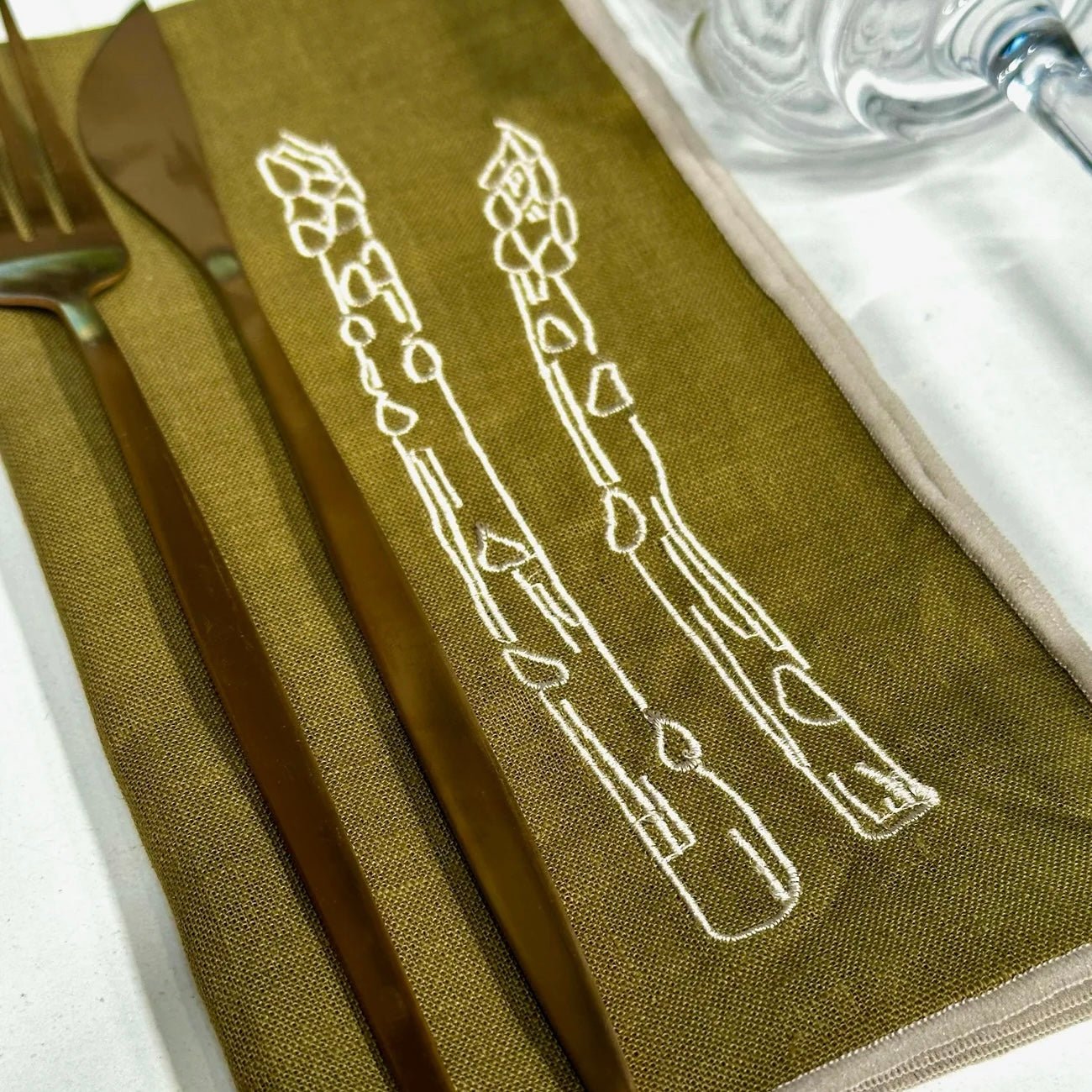 Maegen - Linen Embroidered Napkins, Asparagus - The Flower Crate