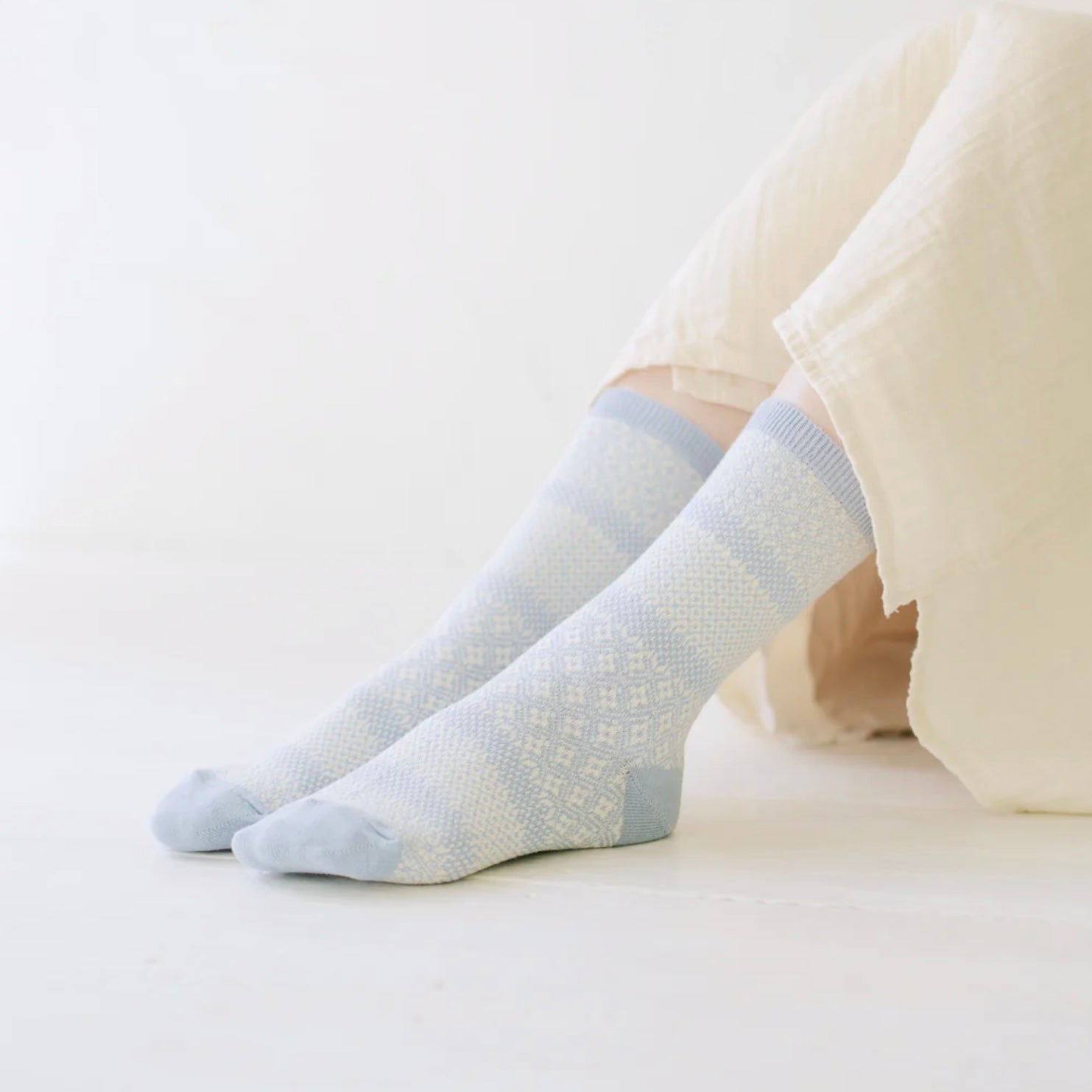 Memeri - Cotton Linen Jacquard Socks - The Flower Crate