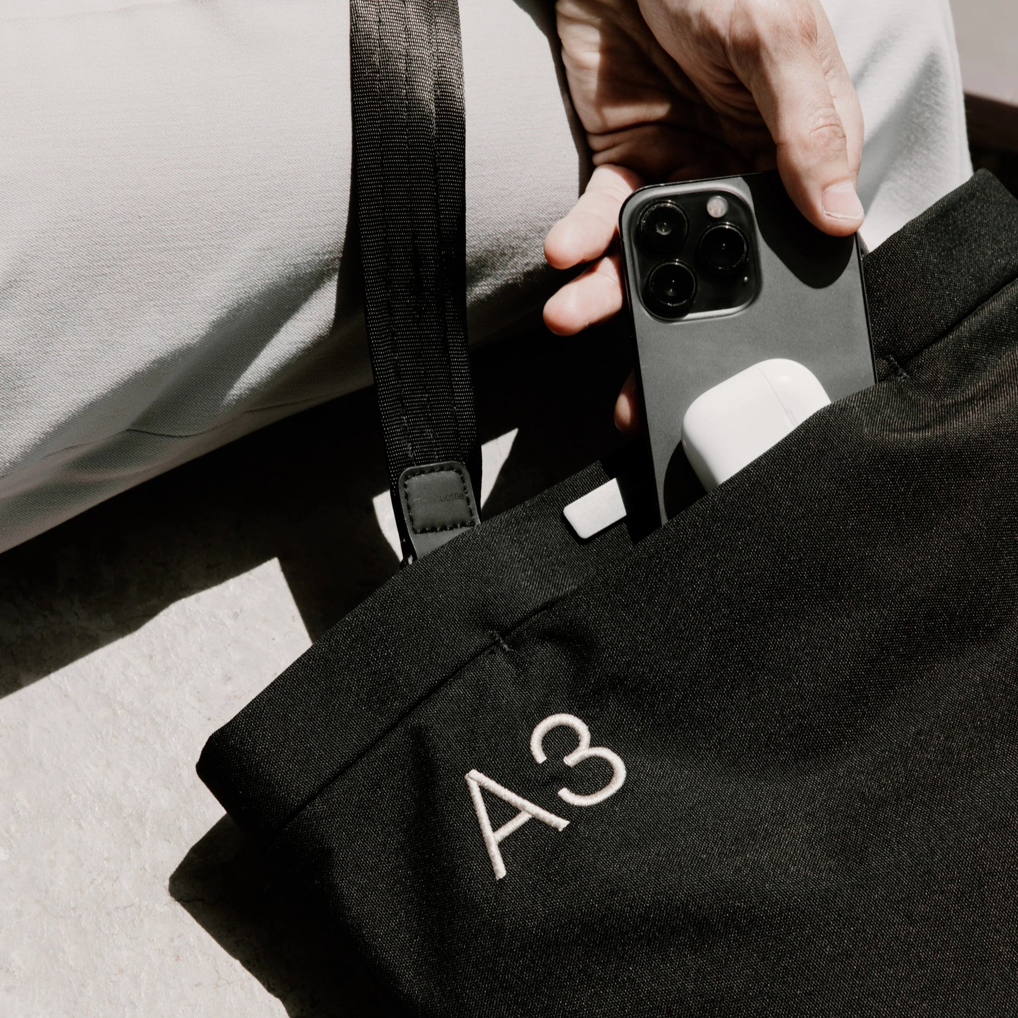 Memobottle - A3 Daily Tote, Black Ash - The Flower Crate
