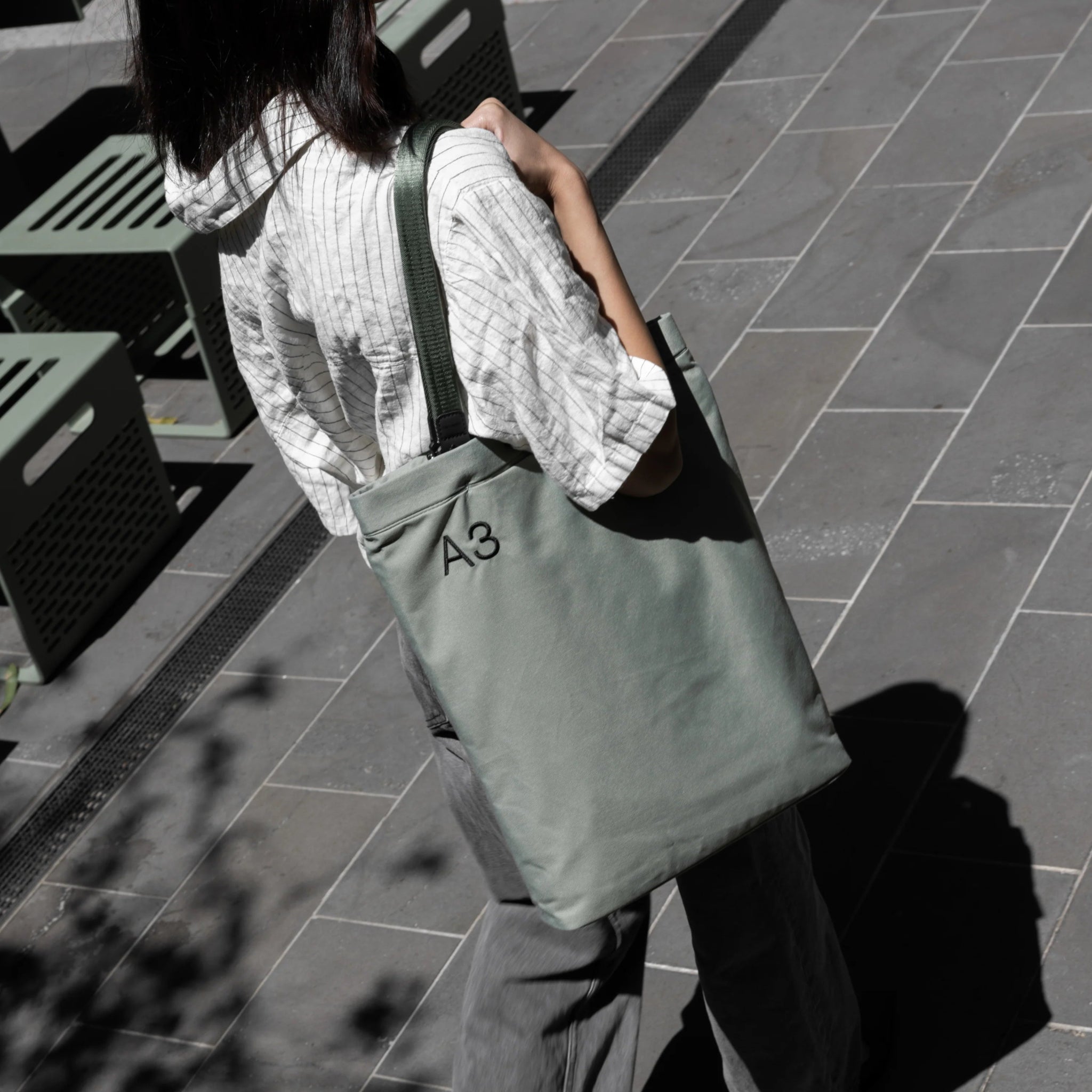 Memobottle - A3 Daily Tote, Eucalypt - The Flower Crate