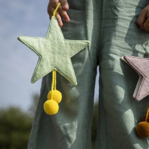Muskhane - Hanging Star with Pompoms - The Flower Crate