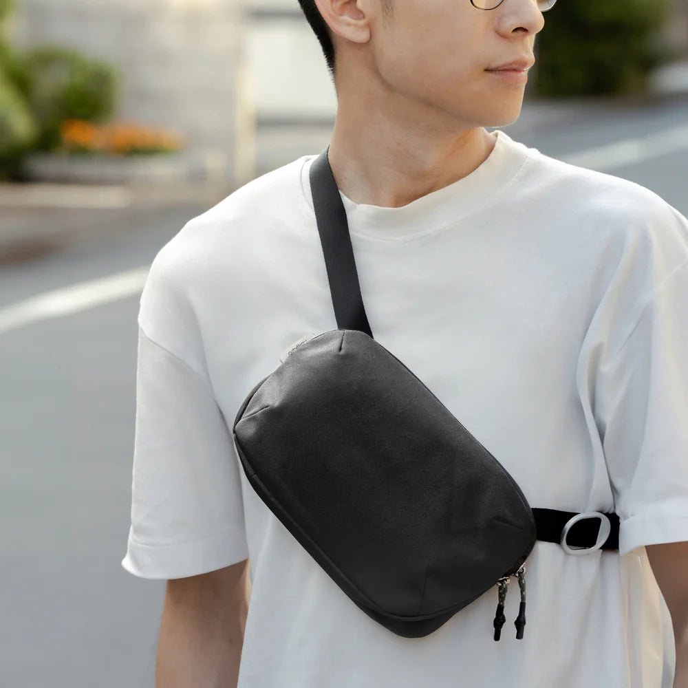 Orbitkey - Urban Sling Bag Mini, Black - The Flower Crate
