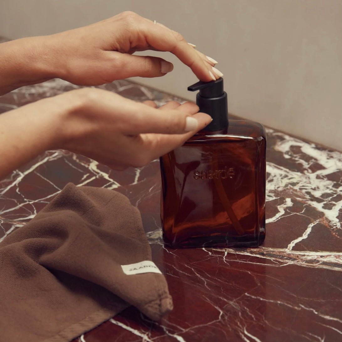 Saardé - Amber Hand & Body Wash, Byakudan - The Flower Crate