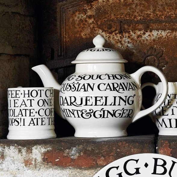 Emma Bridgewater Black Toast - 4 Mug teapot - The Flower Crate