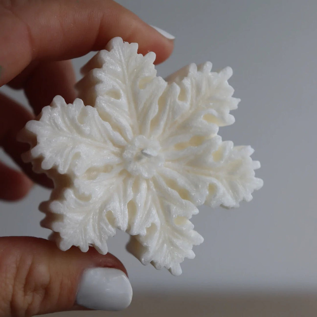 Master & Jack Snowflake Candle - The Flower Crate