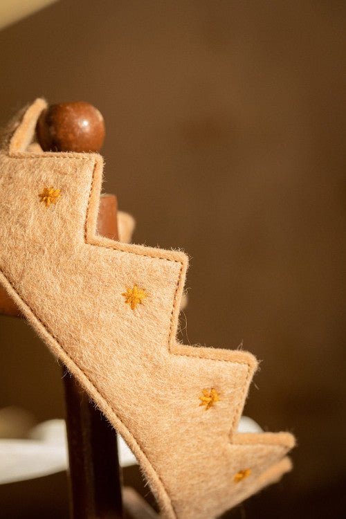 Muskhane Kumari Felt Crown - The Flower Crate