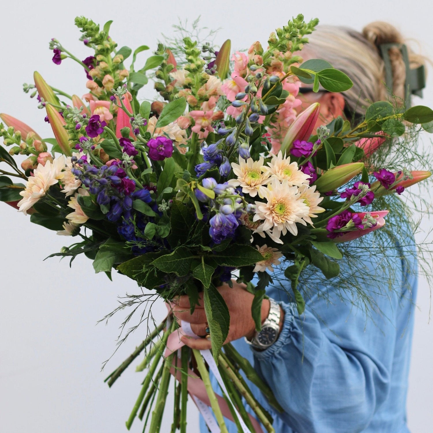 Fresh flower bouquets delivered throughout Hamilton