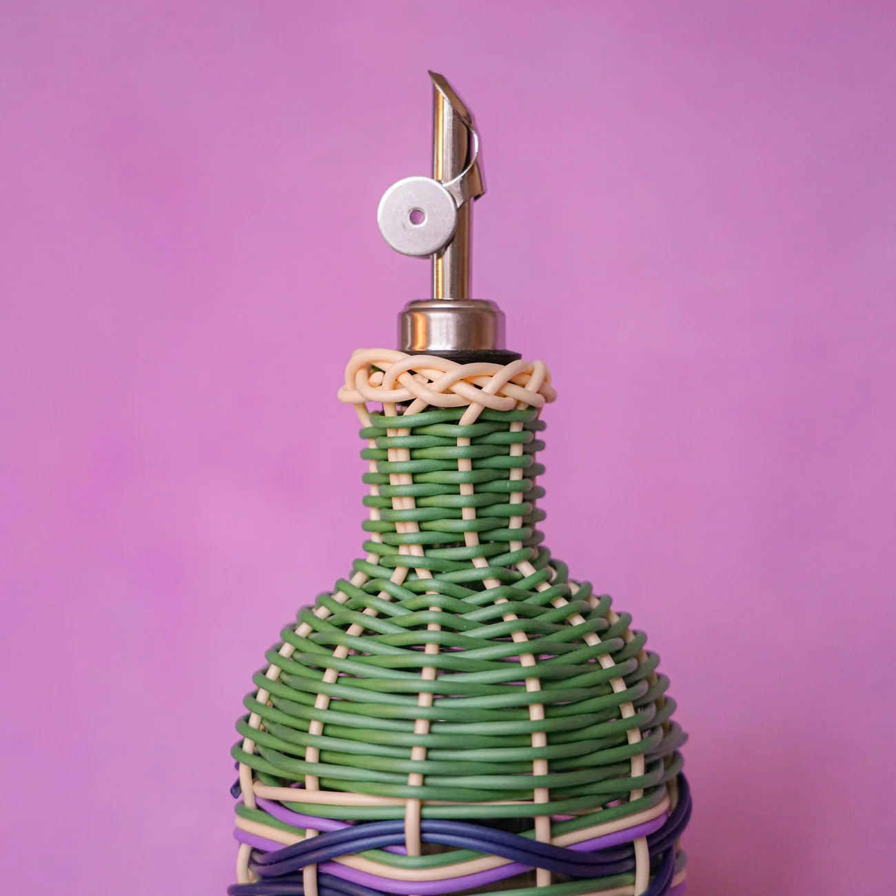 Maegen - Woven Oil Pourer, Brown &amp; Green