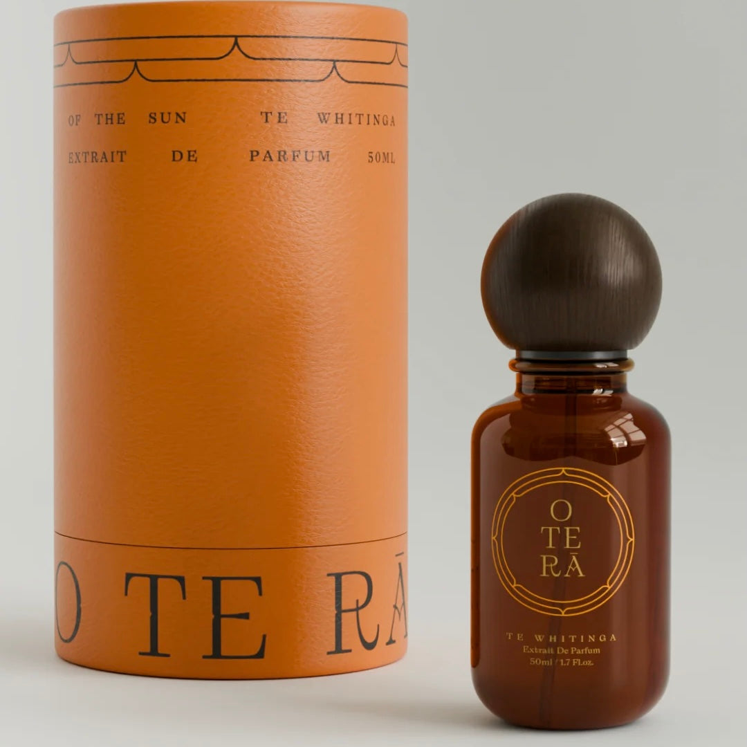O Te Rā - Extrait De Parfum, Te Whitinga