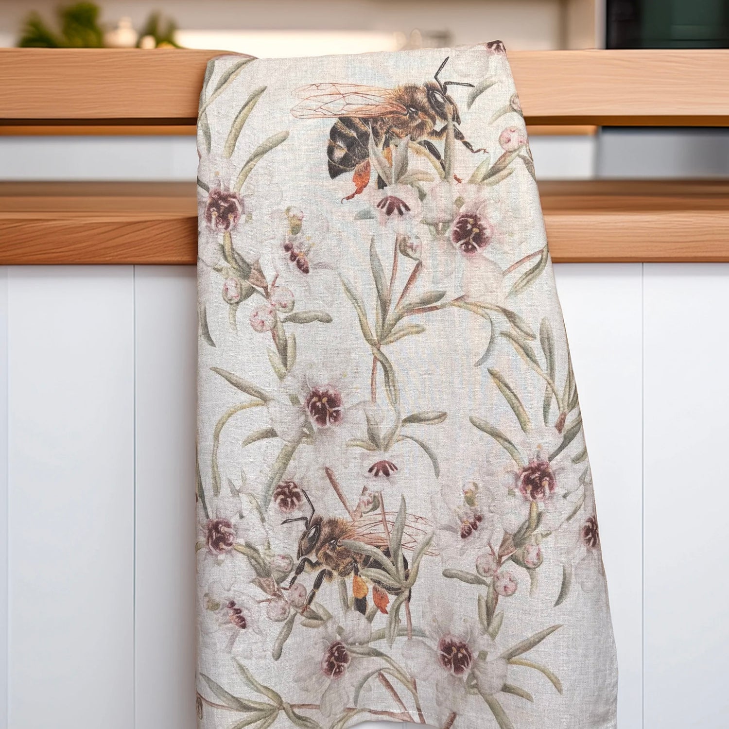 The Sewing Sailor - Linen Tea Towel, Bees on Kānuka