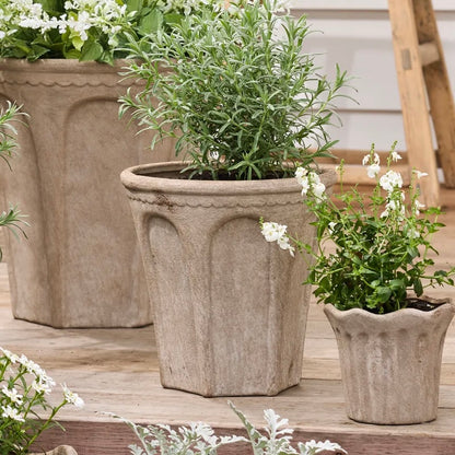 Terra Arc Planter
