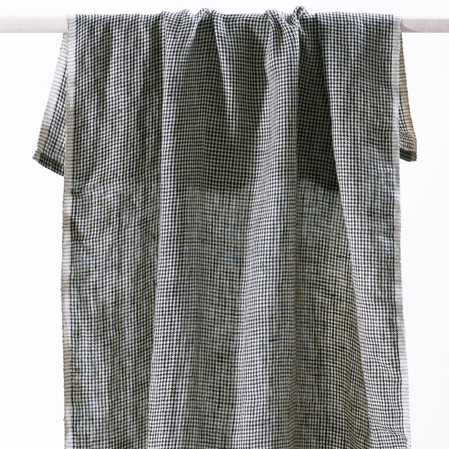 Bianca Lorenne - Black Houndstooth Tea Towel