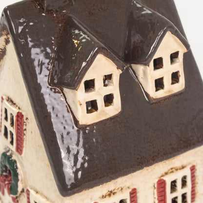 Nordgard Tea Light Village - Tall Villa with Bow Wreath