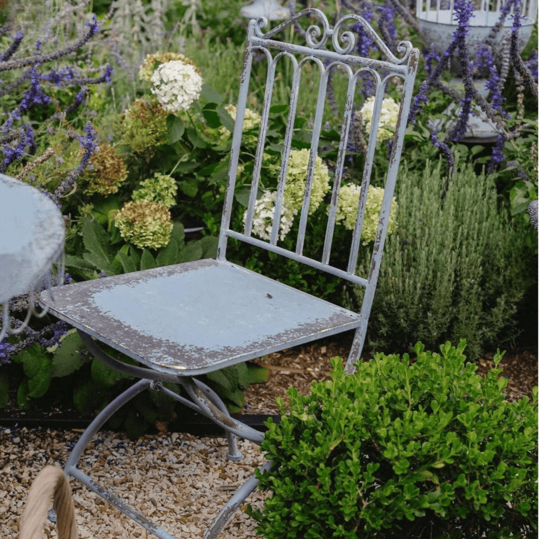 Beaumont Iron Outdoor Folding Chairs - The Flower Crate