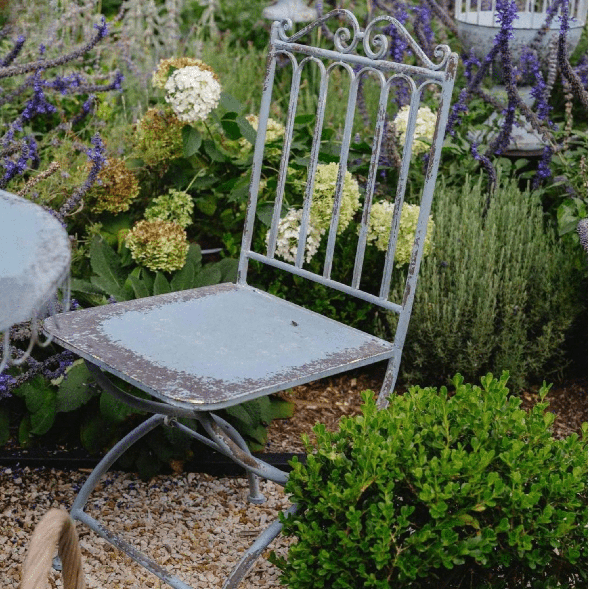 Beaumont Iron Outdoor Folding Chairs - The Flower Crate