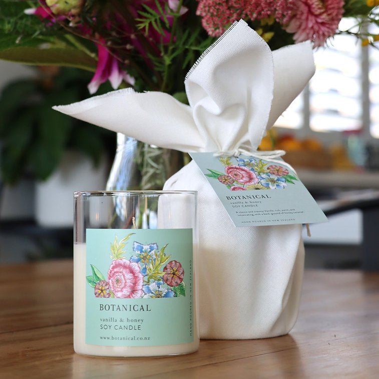 Botanical Skincare - Vanilla + Honey Soy Candle - The Flower Crate