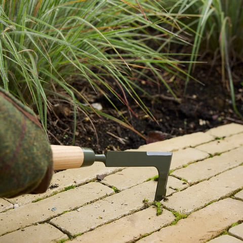 Burgon &amp; Ball - BoronGreen Block Paving Knife - The Flower Crate