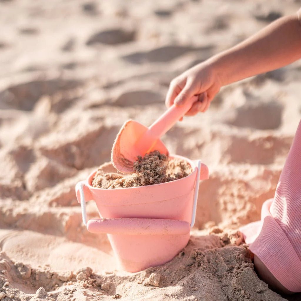 Coastkids - Little Digger Beach Spade - The Flower Crate