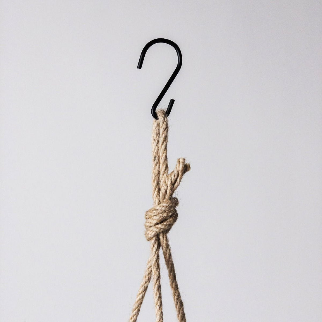 Columbia Hanging Planter - Olive - The Flower Crate