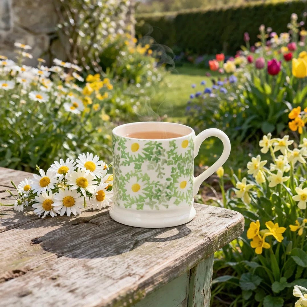 Emma Bridgewater - Green Daisy Fields ½ Pint Mug - The Flower Crate