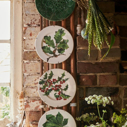 Emma Bridgewater - Oak &amp; Acorns 8 1/2” Plate - The Flower Crate