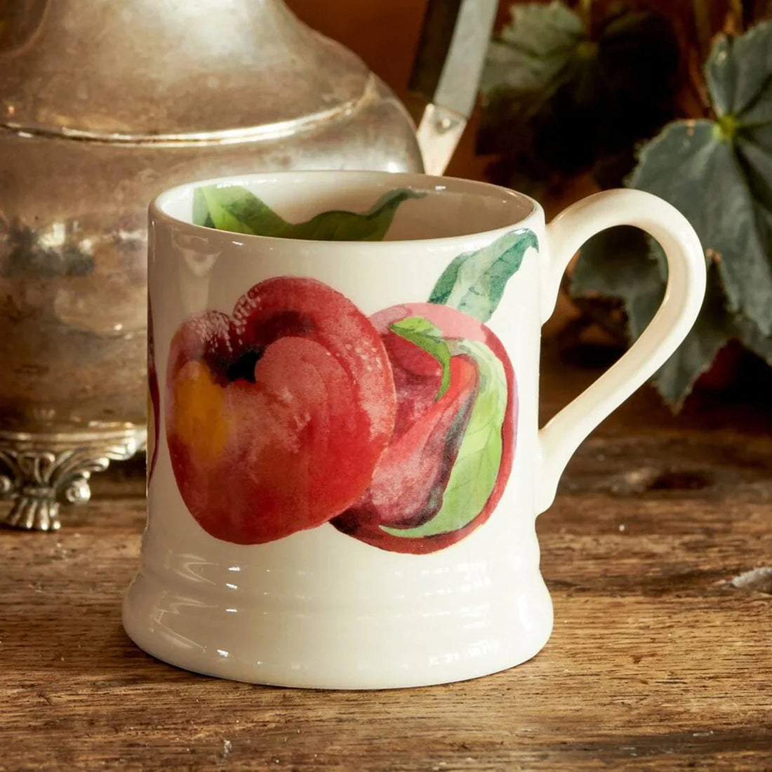 Emma Bridgewater - Peaches ½ Pint Mug - The Flower Crate