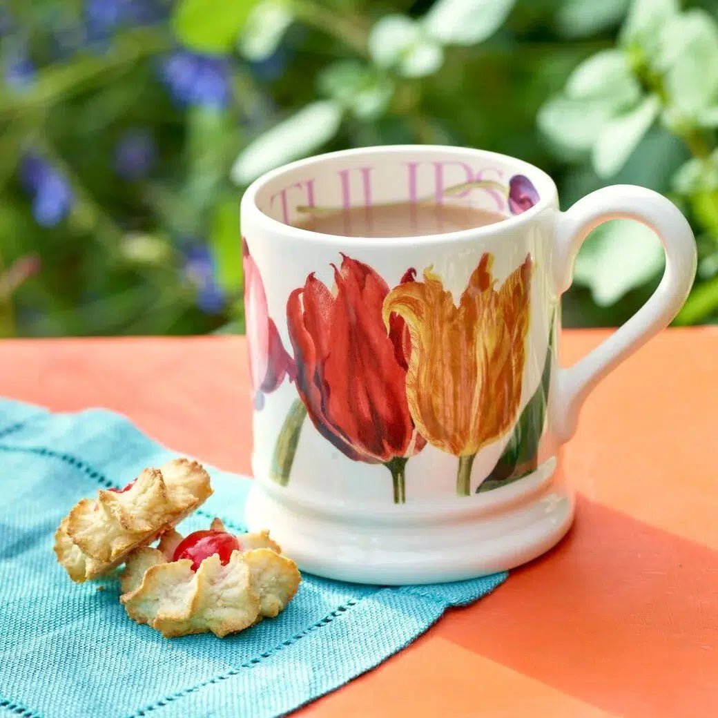 Emma Bridgewater - Tulips ½ Pint Mug - The Flower Crate