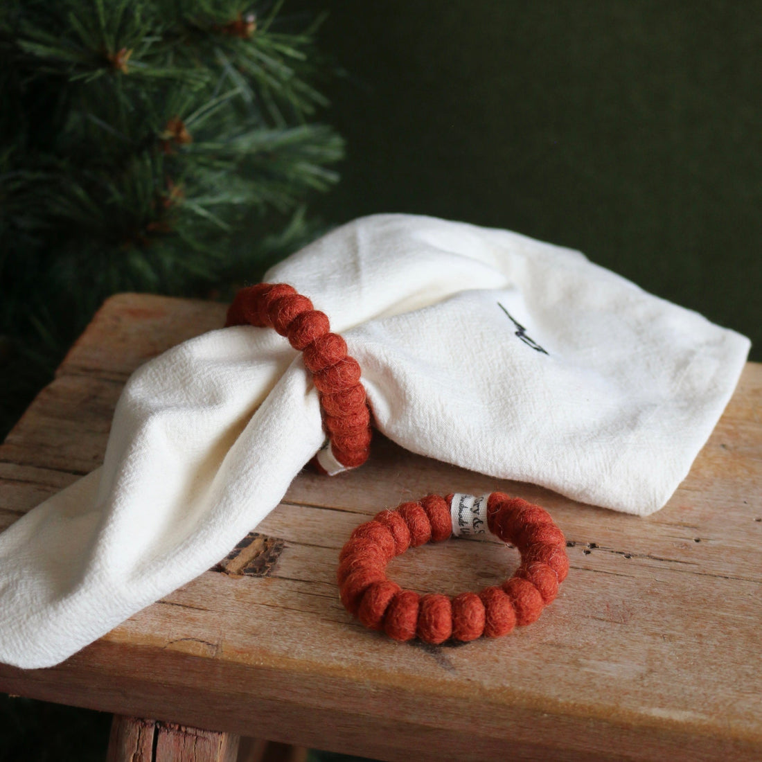Felt Ball Napkin Rings - The Flower Crate