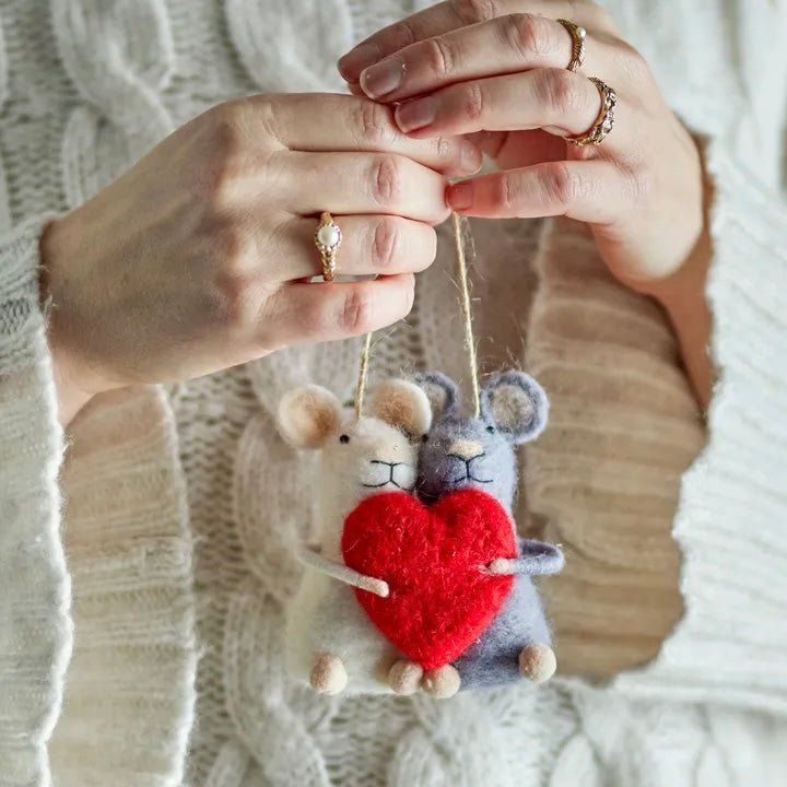 Felted Christmas Peo Ornament - Mouse Love - The Flower Crate