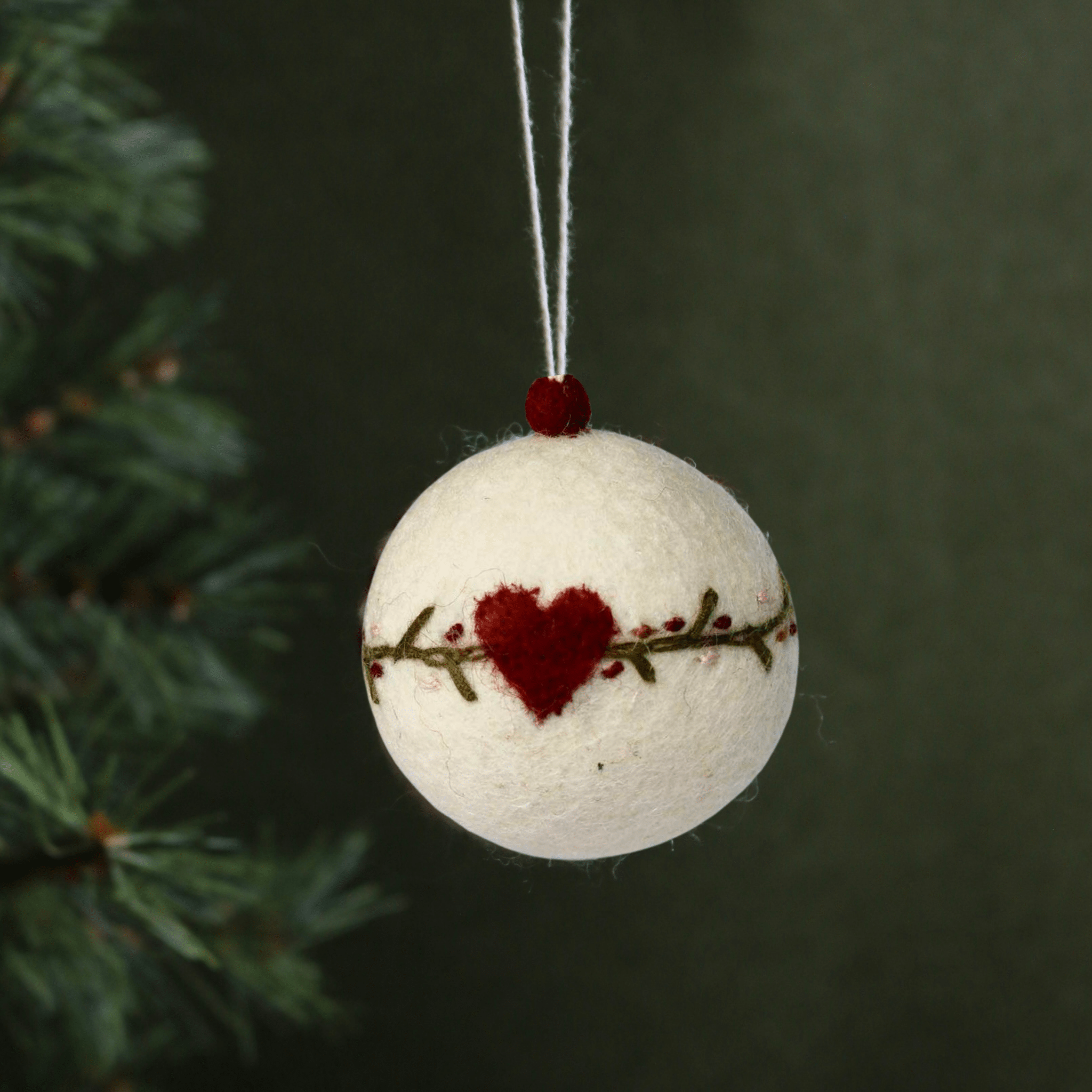 Felted Wool Christmas Bauble with Heart Garland - The Flower Crate