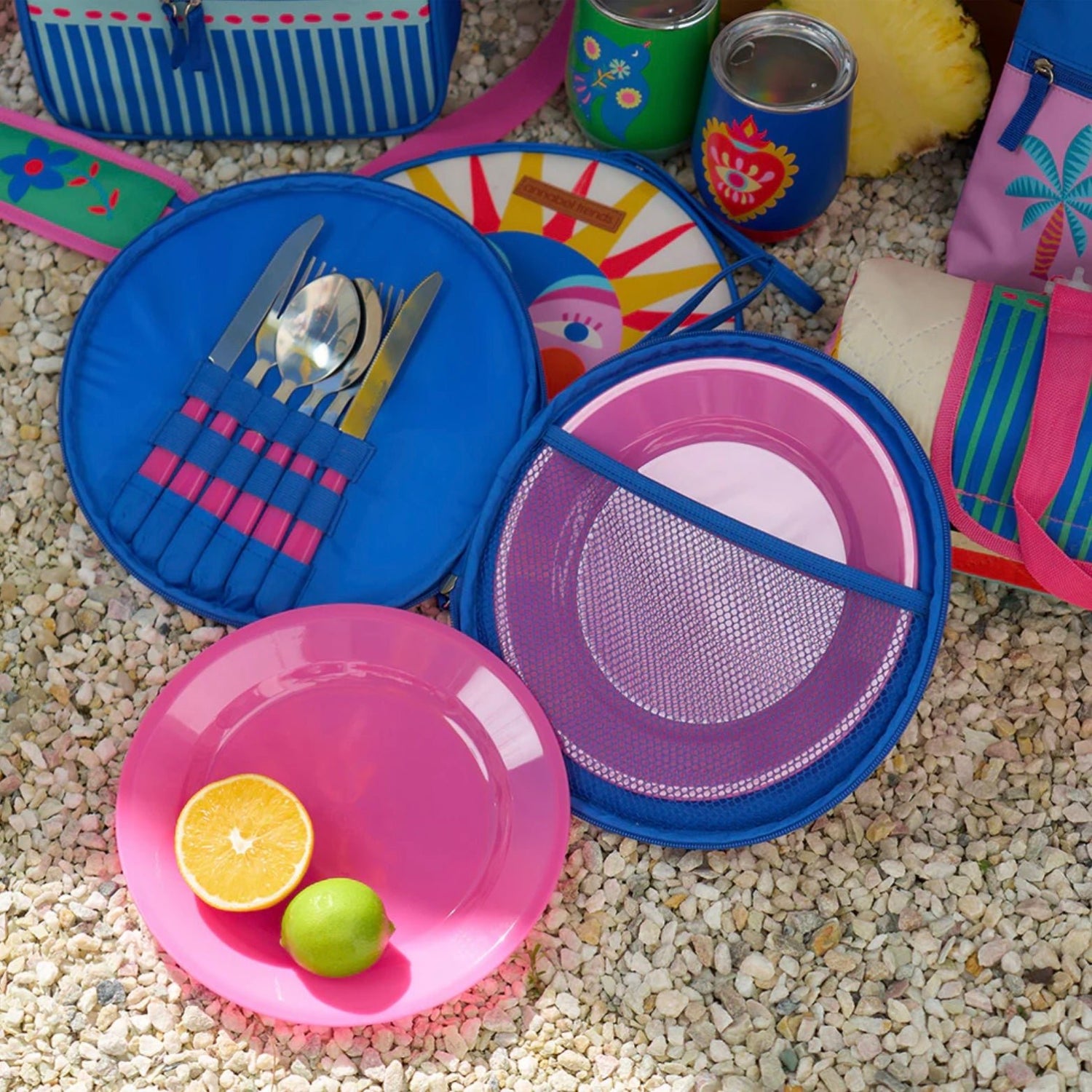 Fiesta Round Plate Picnic Set - The Flower Crate