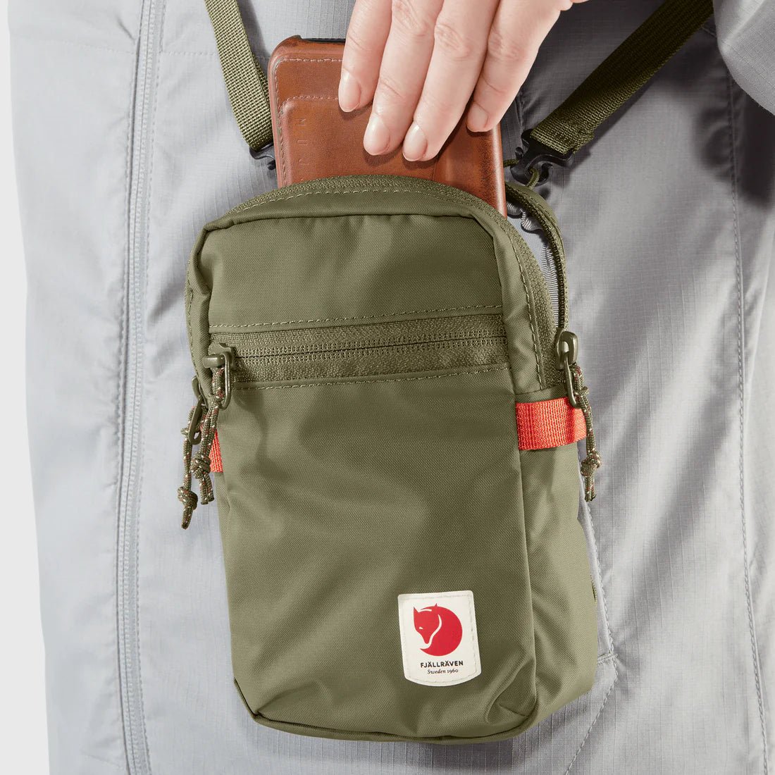 Fjällräven - High Coast Pocket, Green - The Flower Crate