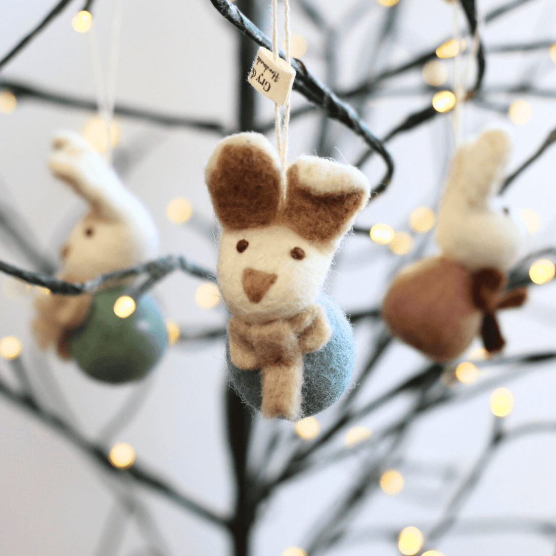 Gry & Sif - Felt Bunny with Bow - The Flower Crate