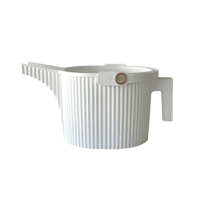 Hachiman - Beetle Watering Can, 5L - The Flower Crate
