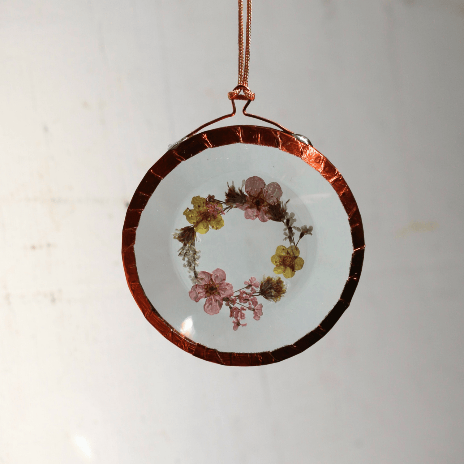 Hydrangea Ranger - Pressed Flower Suncatcher, Round Mini - The Flower Crate